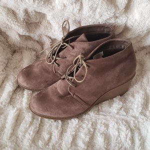 Faux suede Wedge Booties